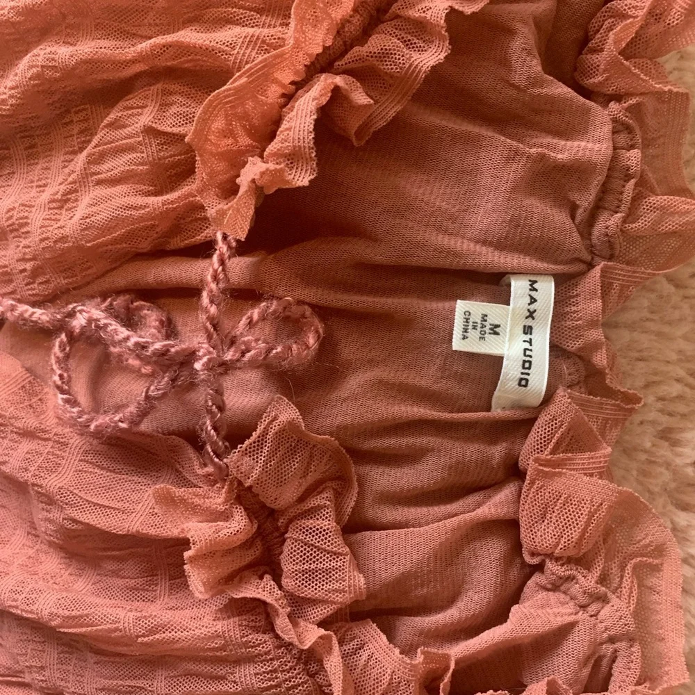 MAX STUDIO- size med - Sleeveless Top -women’s - Picture 2 of 6
